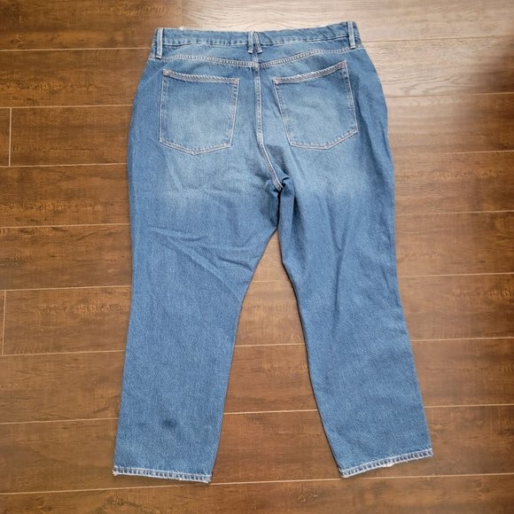 Good American Jeans Women's 16 Plus Good Vintage Straight Ripped MSRP $155 - Picture 3 of 8